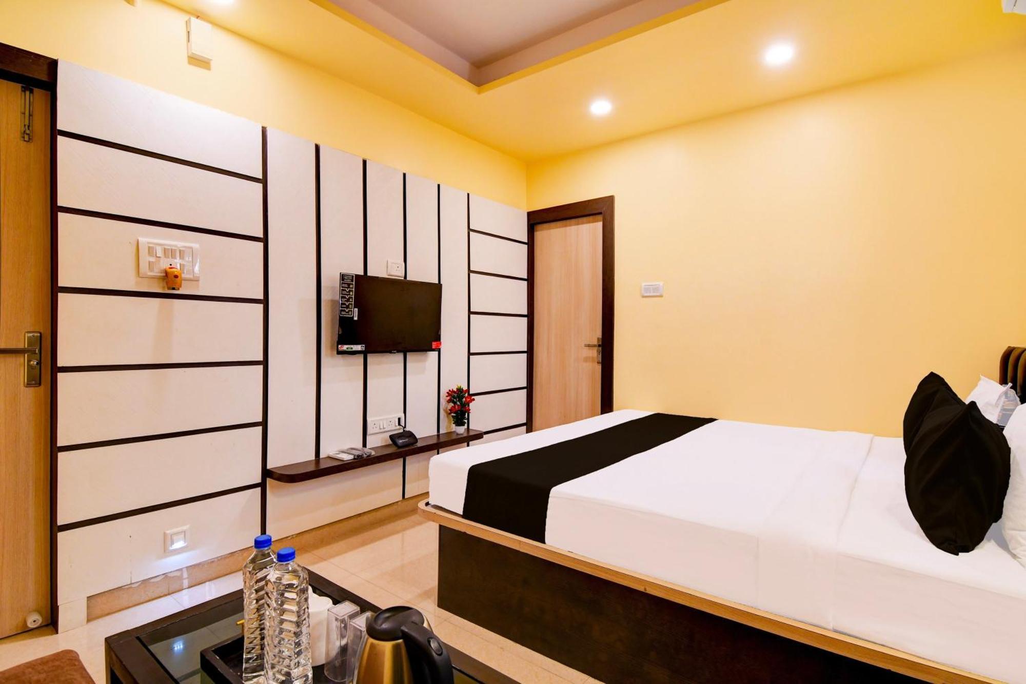 Hotel O Bypass View Kolkata Exterior photo